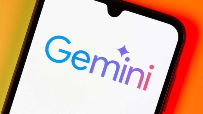 shutterstock_2523880741-4.jpg Smartphone auf der Oberfläche mit Google Gemini Logo