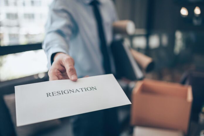 5 ChatGPT Prompts To Predict Which Employees Will Quit