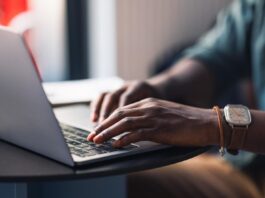 4 ChatGPT Prompts To Start Earning With AI Today