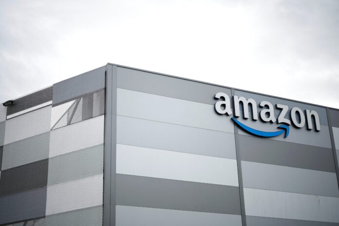 2025-07-10T050926Z_1_LYNXMPEL6904B_RTROPTP_4_AMAZON-FRANCE-scaled.jpg Amazon mulls another multibillion-dollar investment in OpenAI-rival Anthropic: report