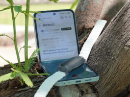 The Plaud AI NotePin. 