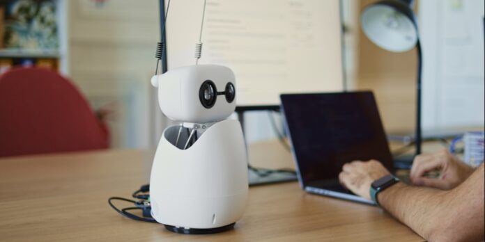 AznVwWicInBxDxQm0Q48p8lbx9lNNG6iEgiX3xod-2000x1000.jpg A New Milestone in the Democratization of AI Robotics