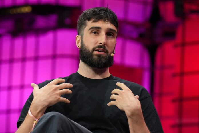 BQOA7NXAFRFITHMF3UWGESWCA4.JPG Bell and Cohere partner to sell AI tools to governments, businesses