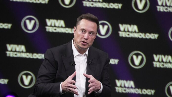 Elon_Musk_1752550032662_1752550032815.jpg Elon Musk's xAI has won $200 million AI contract from US DoD