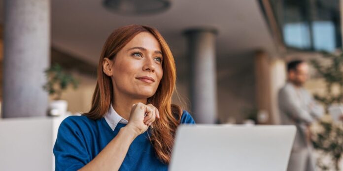 GettyImages-2187465802-e1753475144233.jpg AI is driving mass layoffs in tech, but it's boosting salaries by $18,000 a year everywhere else, study says