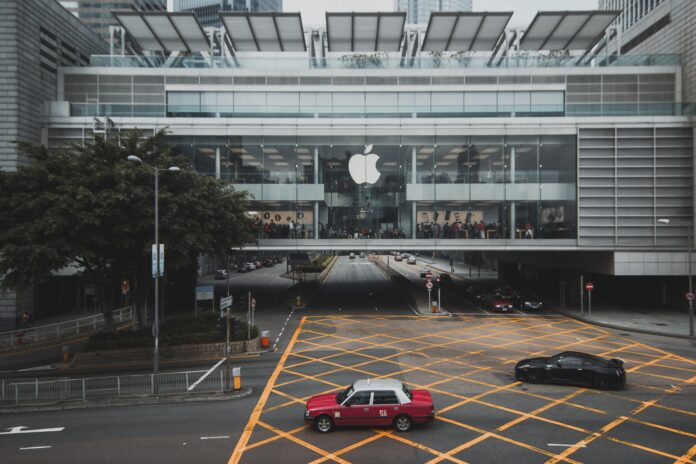 Apple (AAPL) May Use OpenAI or Anthropic to Power the Next Siri