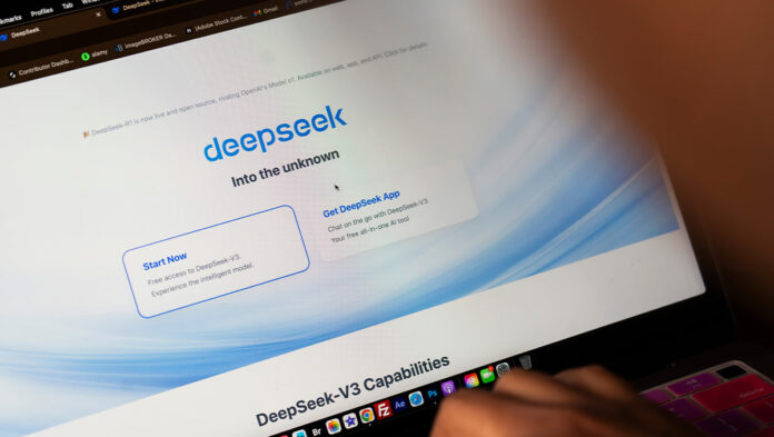 1-in-12 employees globally use Chinese generative AI tools