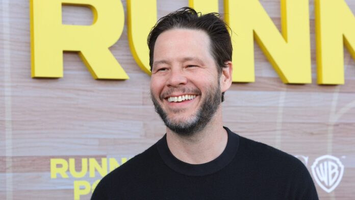 gettyimages-2217913230-1753292339031.jpg The Studio Star Ike Barinholtz Reportedly Set to Play Elon Musk in Amazon Movie About ChatGPT Maker OpenAI