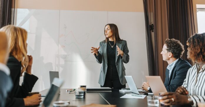 A Complete Guide to Managing Notetaking Bots in Meetings