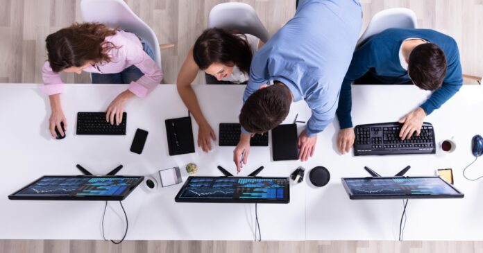 How to use AI tools in the workplace with help of expert advice in Gloucestershire