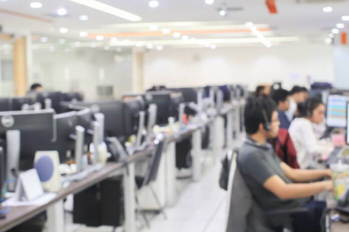 shutterstock_call_center.jpg