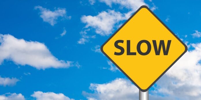 AWS Kiro AI dev tool suffers waitlist, usage limits – a hit? • The Register
