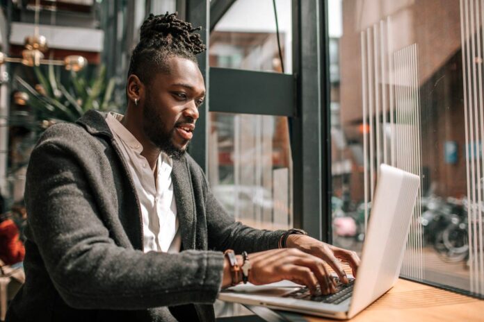 5 ChatGPT Prompts To Help You Come Up With Startup Business Ideas