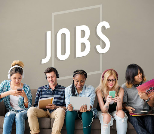 How AI Tools Help Job Seekers Research Ideal Employers Effectively