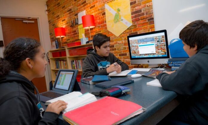 What California Teachers Are Trying, Building, and Learning with AI – The 74