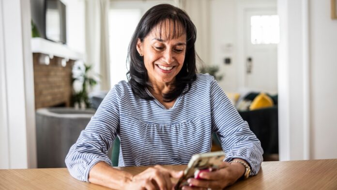 The Best ChatGPT Prompts for Menopause Relief—Straight From a Doctor