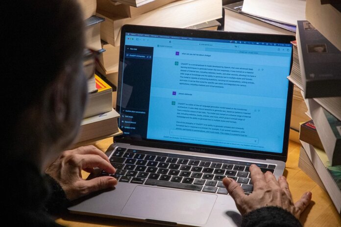 How to use ChatGPT and other AI chatbots to write, invest, and plan your week