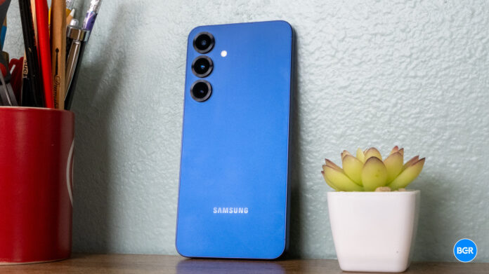 l-intro-1753999220.jpg Samsung Might Tap Perplexity And Other AI Assistants For Galaxy S26