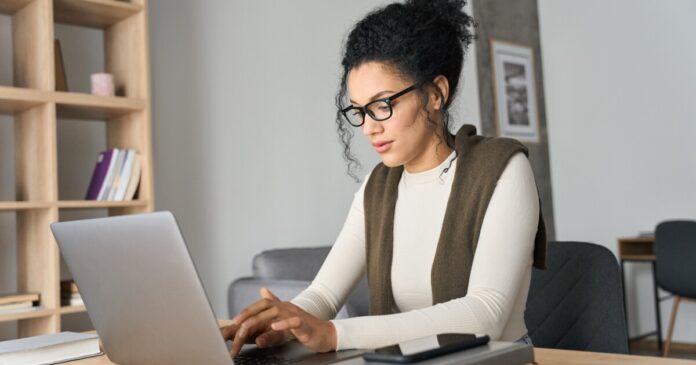 urlhttps3A2F2Fsource-media-brightspot.s3.us-east-1.amazonaws.com2F492Ff22F4497c2c94b7a80bd24.jpeg 3 strategies for getting over AI hesitancy in HR