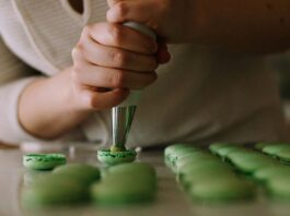12 Side Hustle Ideas (and AI Tools That Can Help)