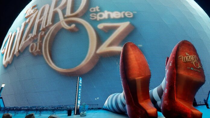2025-08-29T090702Z_609406338_RC2FBGAJ35FG_RTRMADP_3_FILM-WIZARD-OF-OZ.JPG AI-enhanced, immersive ‘Wizard of Oz’ debuts in Las Vegas