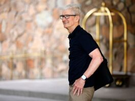 Apple closes near session highs after report it’s planning an AI web search tool like ChatGPT