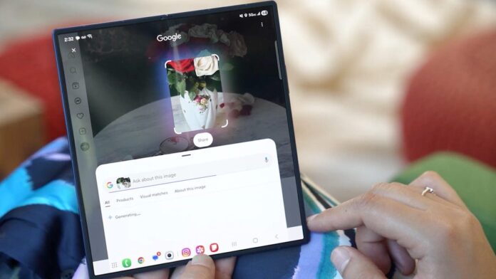 250718-clean-z-fold-7-review-v2.jpg Using Circle to Search on a floral vase using the Samsun Galaxy Z Fold 7