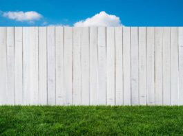 thinkstockphotos fence 488873591
