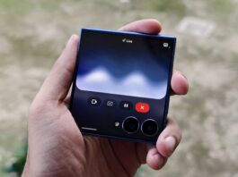 Gemini Live on the Galaxy Z Flip 7