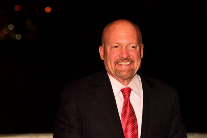 Jim Cramer Says Microsoft Paying Amazon's Anthropic For AI Is 'Big': Redmond Shifting Strategy? - Microsoft (NASDAQ:MSFT), Amazon.com (NASDAQ:AMZN)