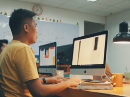 A Third of Mexican Professionals Use AI Tools Daily, Report Finds