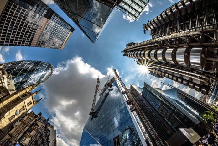 shutterstock_lloyds.jpg Brit banking group insists security priority in AI rollout • The Register