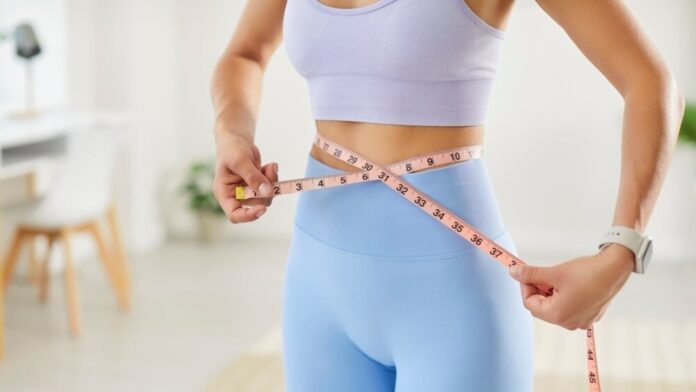 Woman who dropped 34 kg shares 5 ChatGPT prompts that can help you lose weight: 'Meal plan with 3 meals and a snack'