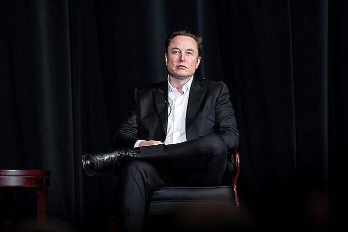0zkTo0aW59iv88AS8.jpeg Will The AI Bubble Destroy Musk’s Empire? | by Will Lockett | Oct, 2025