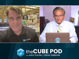 John Furrier and Dave Vellante discuss whether the AI bubble will pop on theCUBE Pod.