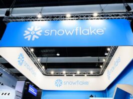 Snowflake Stock Up 49%. Learn Whether AI Agents Make $SNOW A Buy