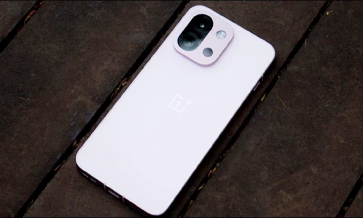 1974359-oxygenos-16-update-brings-ios-style-blur-ai-tools-lock-screen-upgrades.jpg OxygenOS 16 Update Brings iOS-Style Blur, AI Tools, Lock Screen Upgrades