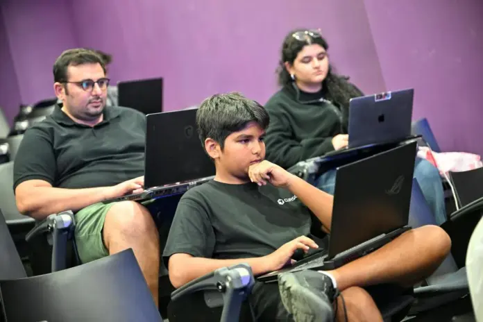 25c9efb192f2da16d801980f377a85b4521bb177a417562268f28927e1a1fd91.webp Among the youngest participants was 13-year-old Usman Asif, who took part along with his father Asif Saleem and sister Shanzey Asif.
