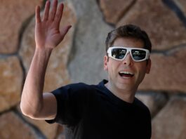 Can Sam Altman Persuade People to Use an OpenAI Web Browser?