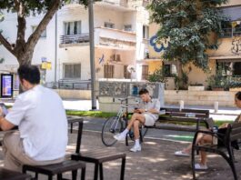 AI tools supercharge foreign influence campaigns targeting Israelis on social media