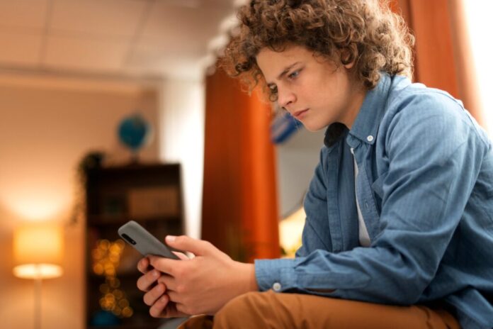 OpenAI-Meta-parental-controls-mental-health-teens-ChatGPT-safeguards-AI-models-1024x683.jpg Meta introduces new parental tools to oversee teenagers’ AI interactions on Instagram.