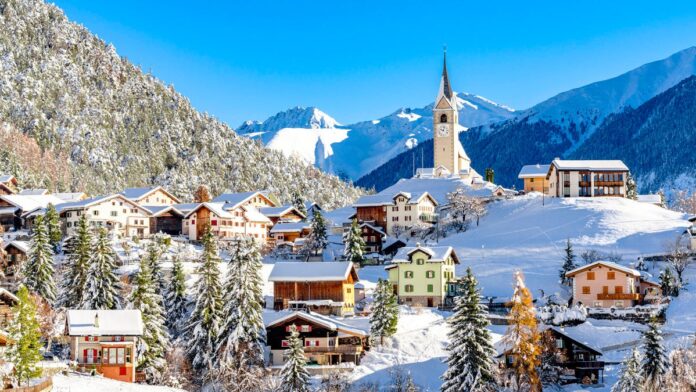 gettyimages-1857988210.jpg A photo of the alpine village Alvaneu in winter, Switzerland (gettyimages-1857988210)