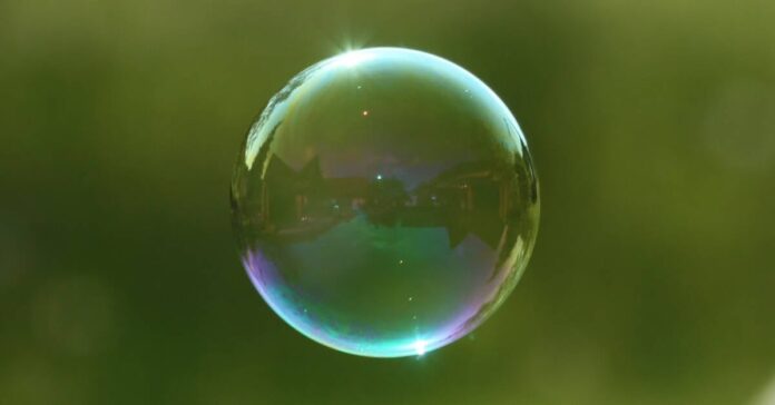 shuterstock_bubble.jpg so popular, hardly anyone will pay for it • The Register