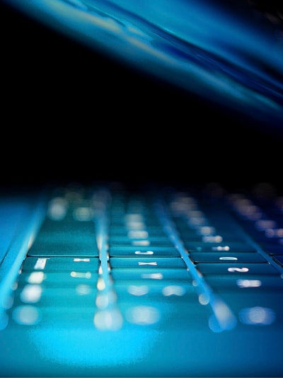 Protecting AI with IP: Comparing approaches taken in the US and UK | Insights