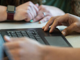 Google tool makes AI cheating easier, teachers say – The Markup