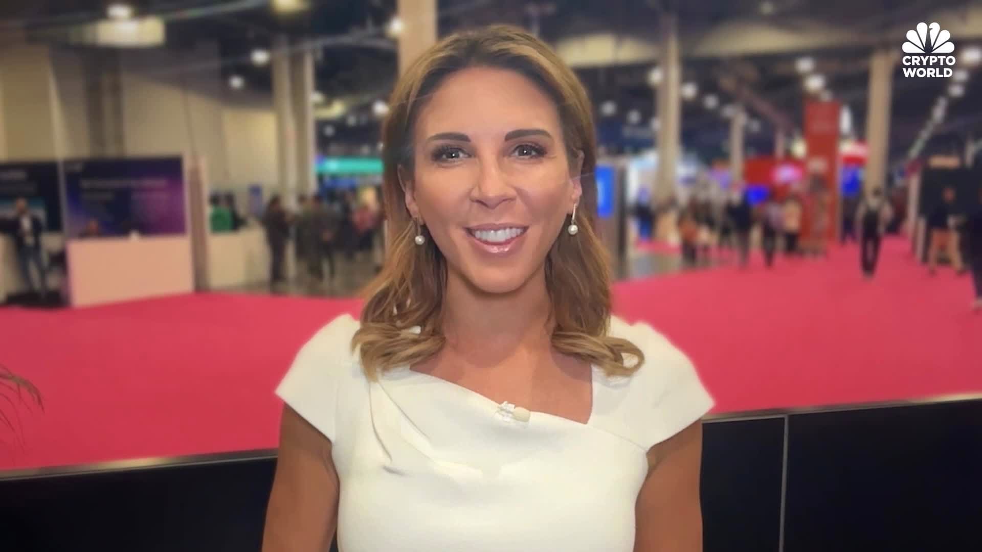 108223363-1762700920459-1762397431631-money2020.jpg Amex, OpenAI, Microsoft push agentic payments as Bitcoin credit hits Wall Street