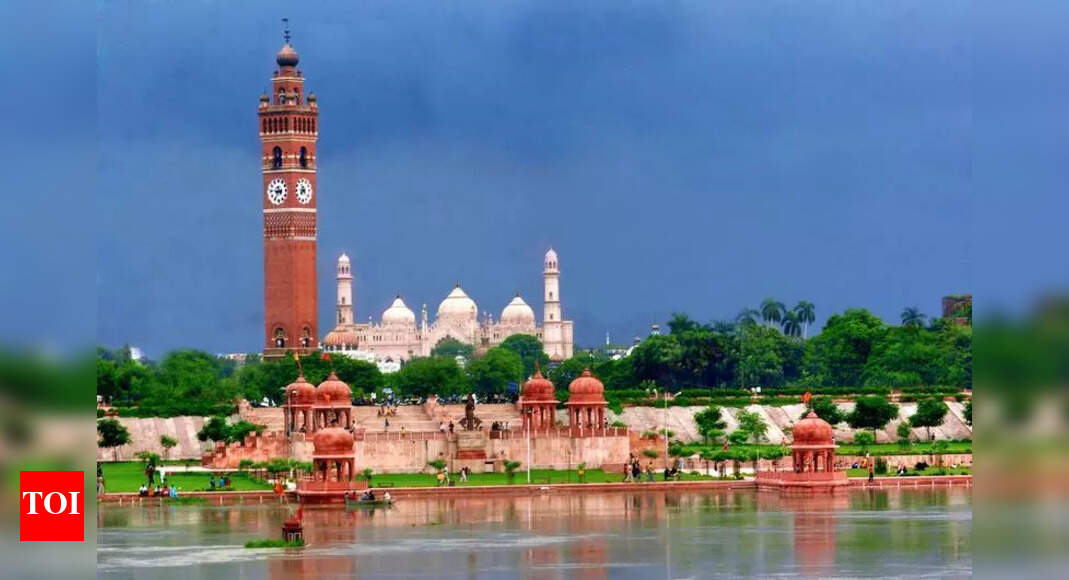 1762650635_photo.jpg AKTU students devise AI-based app for virtual tour of city | Lucknow News