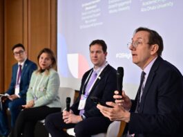 Universities urged to pair AI innovation with human connection in student recruitment