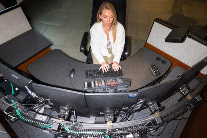 How Canadian startup Hyper is using AI to help field non-emergency police calls