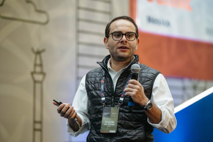 Eduardo_de_Abreu_EBANX-1024x684.jpg Teaching payments to trust agents: the AI Paradox and the transformation beyond